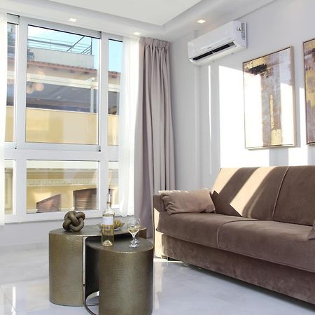 Central Metropolis Luxury Living Atina Dış mekan fotoğraf