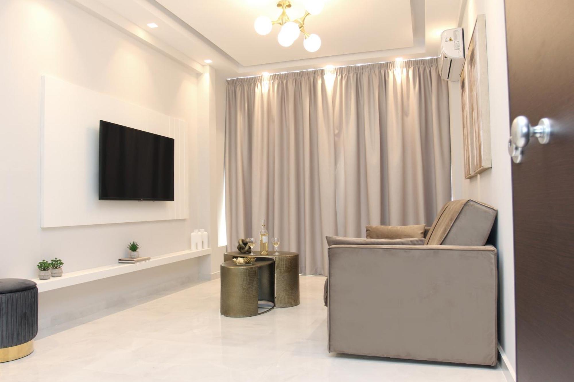 Central Metropolis Luxury Living Atina Dış mekan fotoğraf
